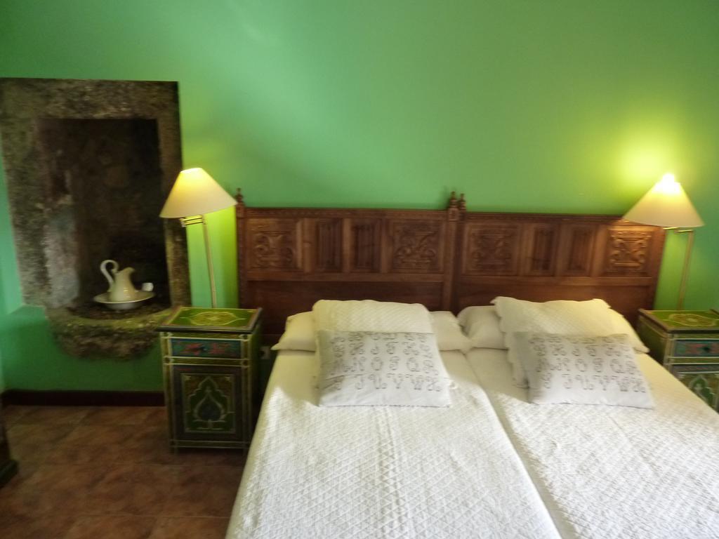 Aire De Ruesga Hotel Room photo